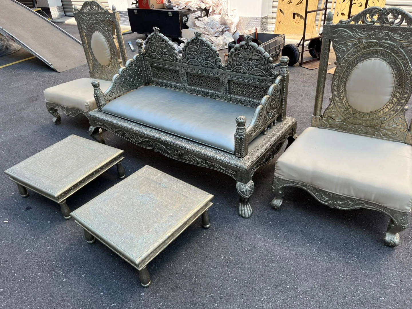 Ornate Silver Accent Chair with White Cushion - photo 2