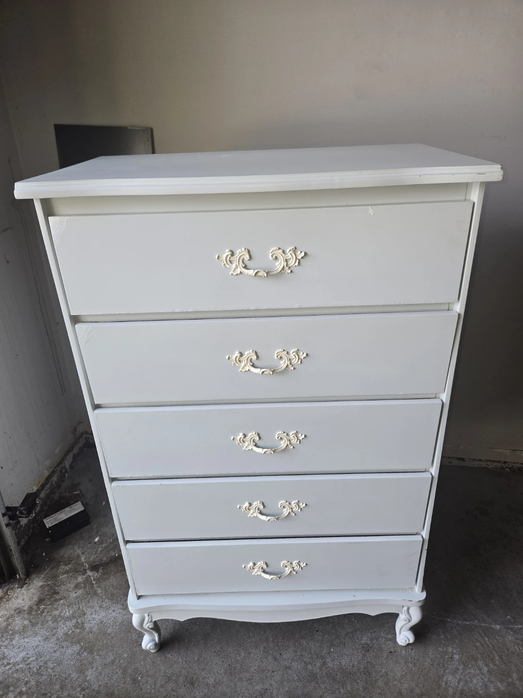 Light Grey/White  5-Drawer Chest