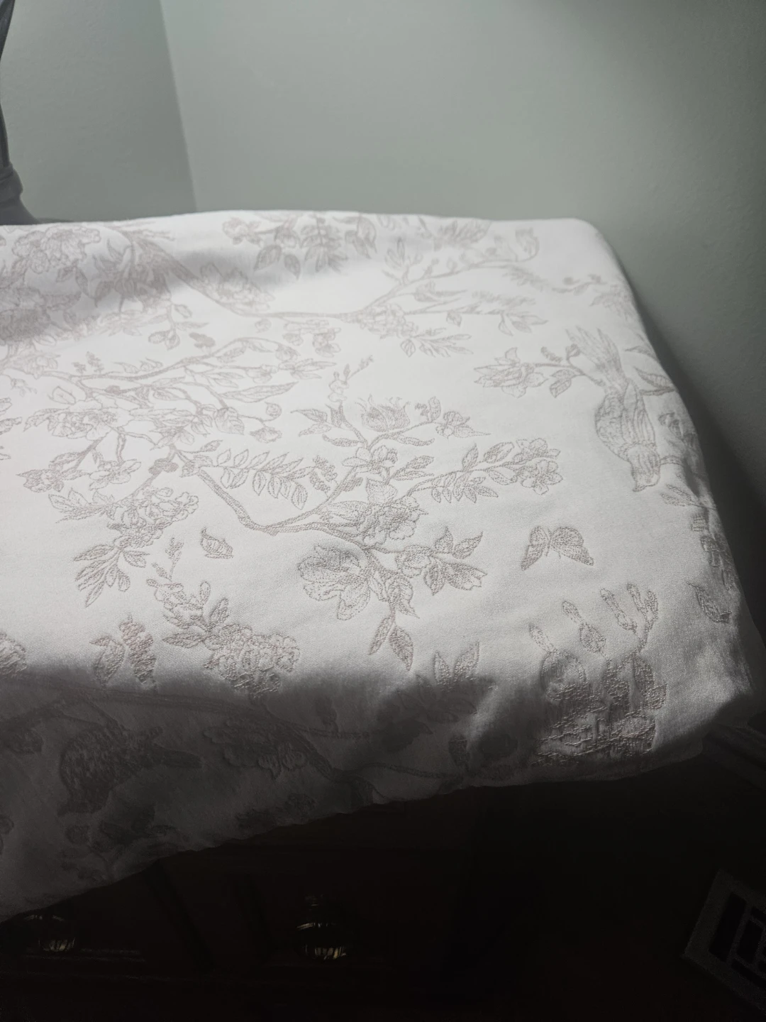 Queen size comforter cover and 2 pillow sham