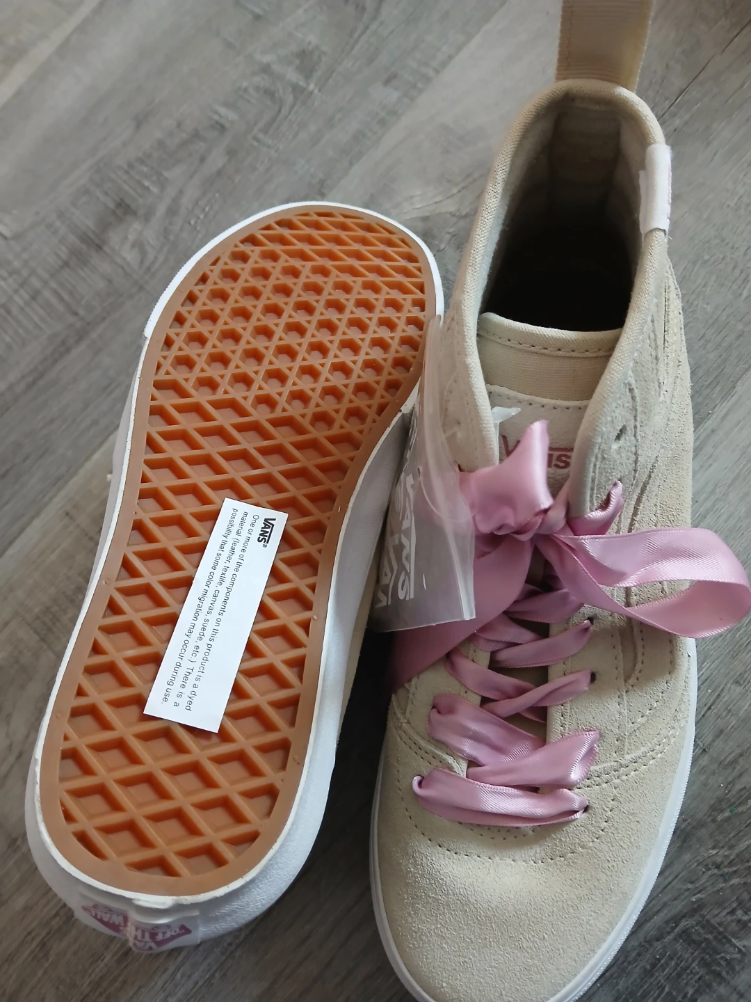 Vans Suede Sk8-Hi Platform Shoes with Pink Ribbon Laces - photo 4