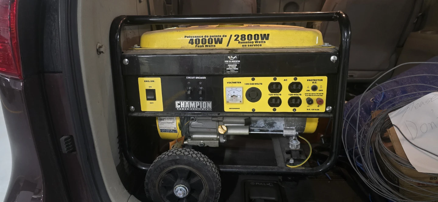 Champion 4000W Peak 2800W Running Watts Generator