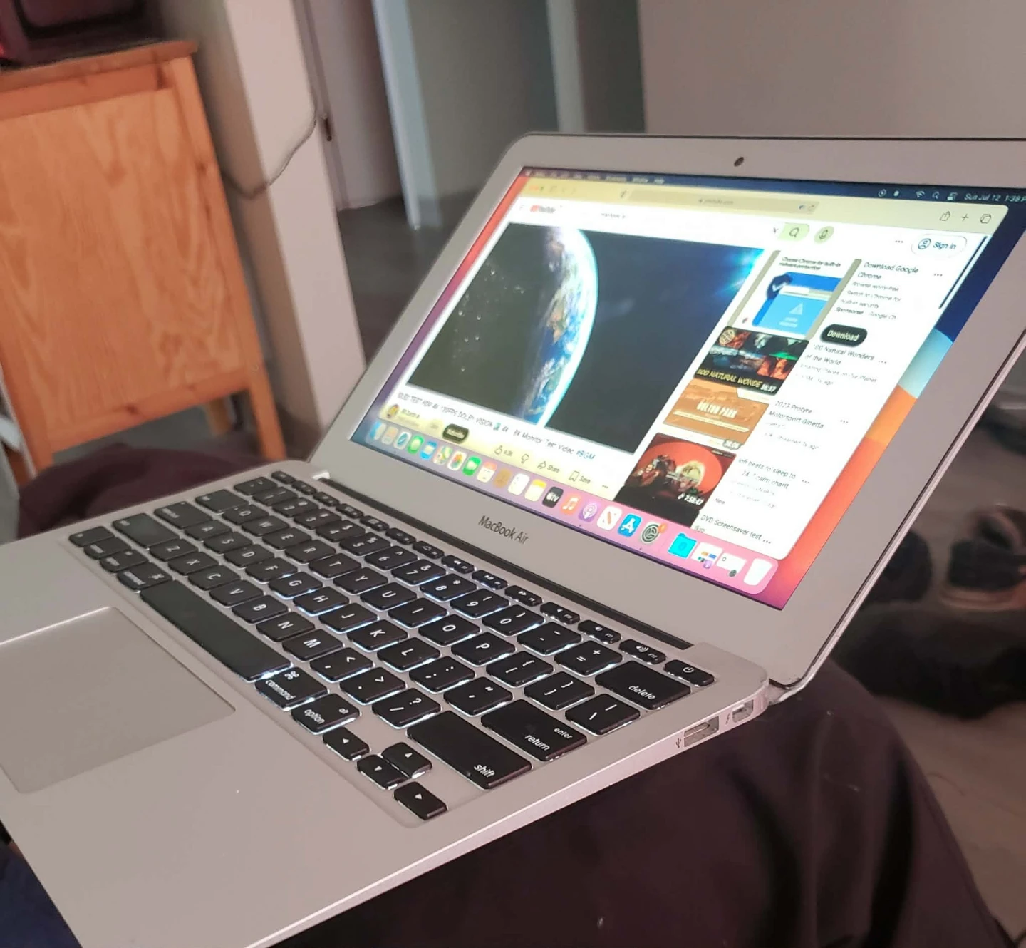 Apple MacBook Air Laptop - photo 3