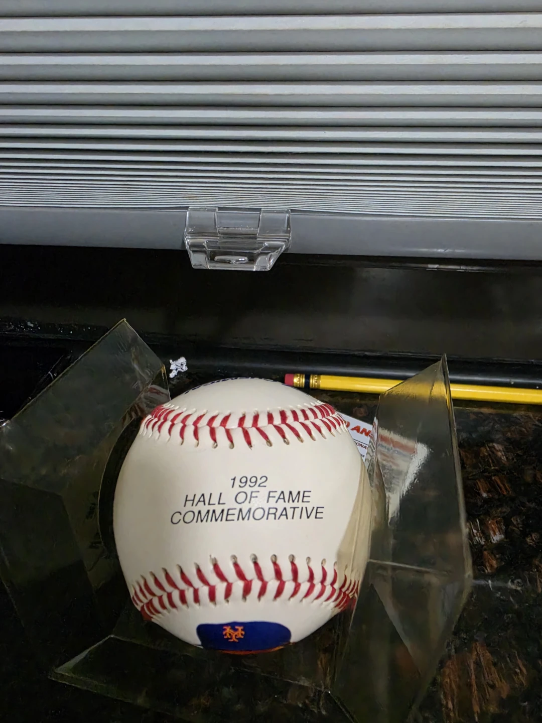 Tom Seaver 1992 Hall of Fame Commemorative Baseball - photo 2