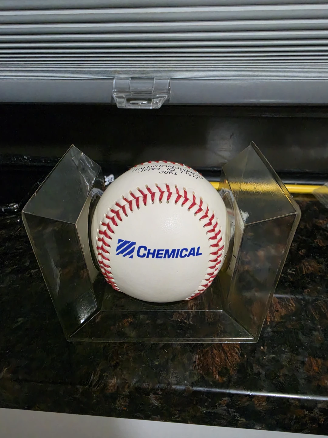 Tom Seaver 1992 Hall of Fame Commemorative Baseball - photo 4
