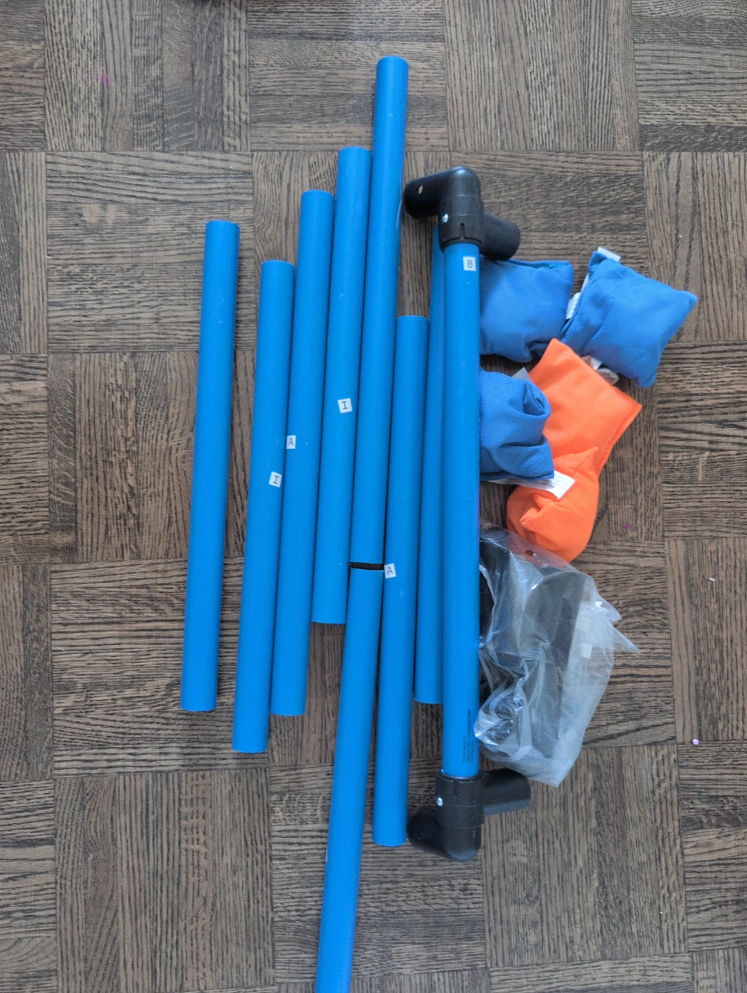 Table hockey & Bean bag toss - photo 2