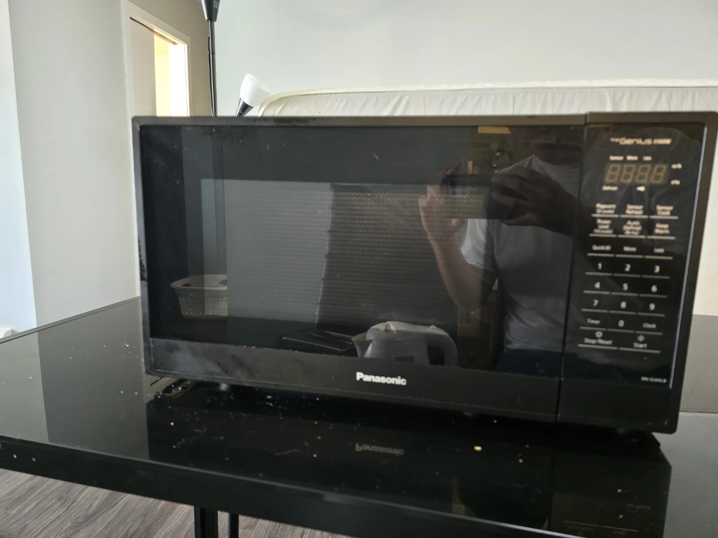 Panasonic Genius Prestige Microwave Oven NN-SU65QS - photo 3