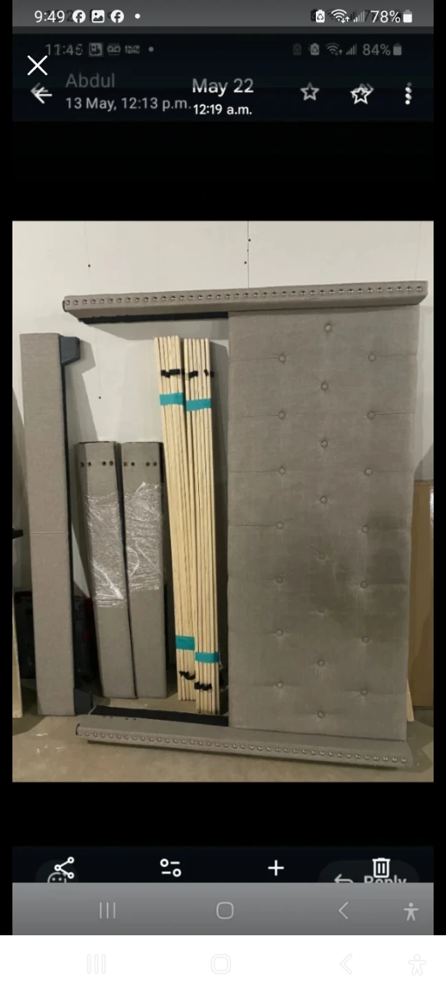Tufted Upholstered Bed Frame queen size