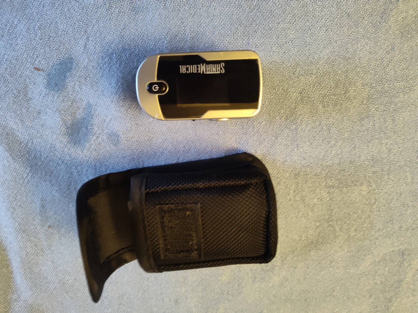 SaniMedical Pulse Oximeter with Case - photo 2