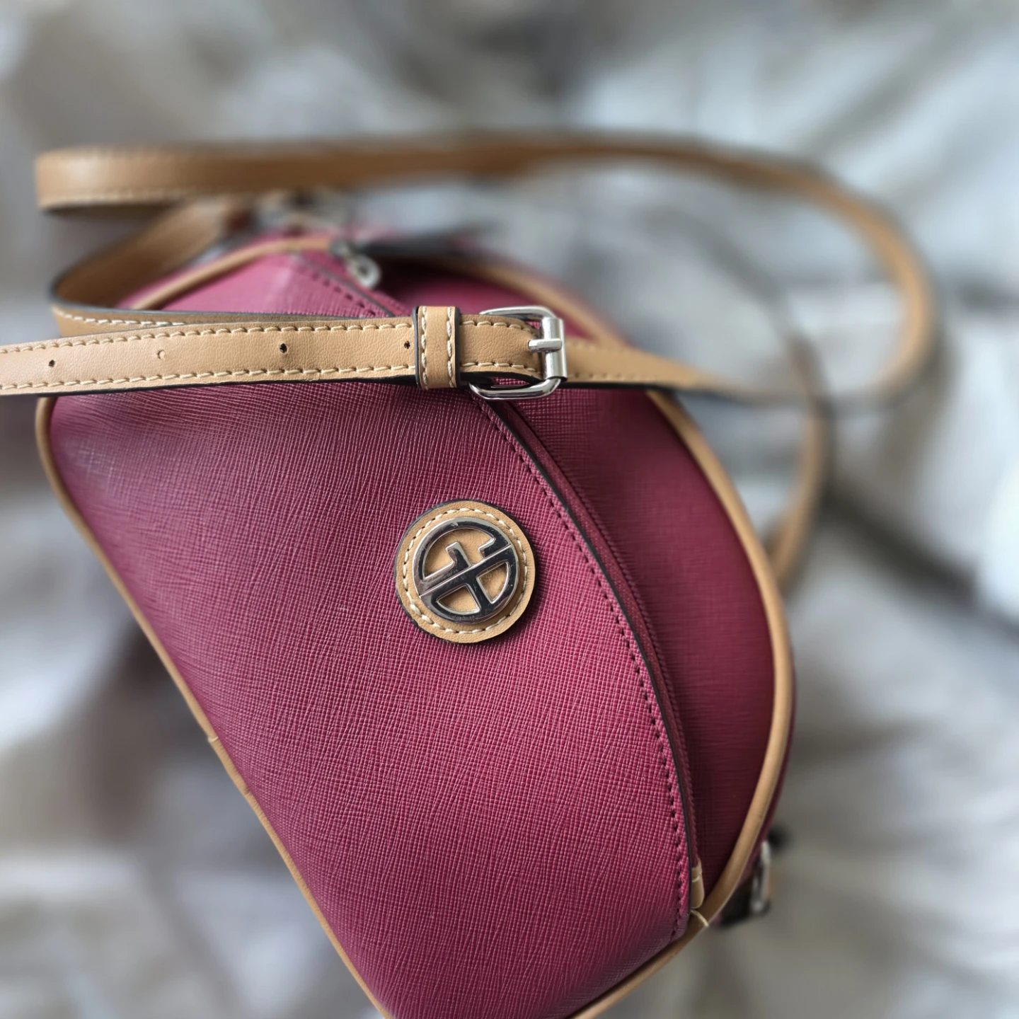 Tan & Burgundy Faux Leather Dome Bag - photo 5