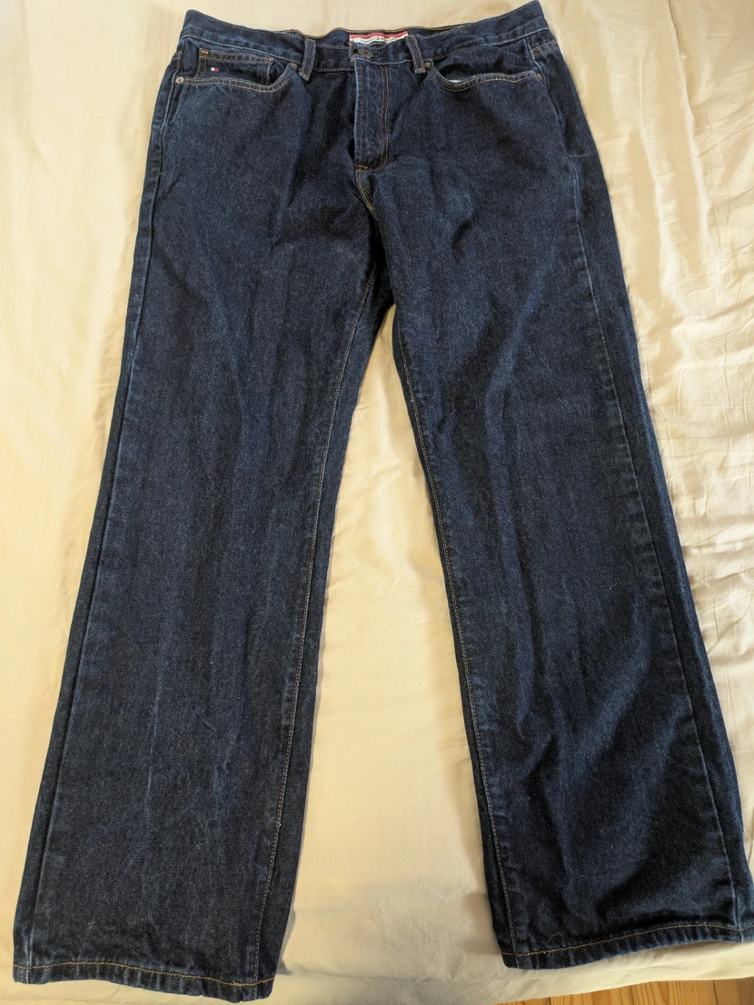 Tommy Hilfiger Men's Dark Wash Jeans 34 waist, 30 length