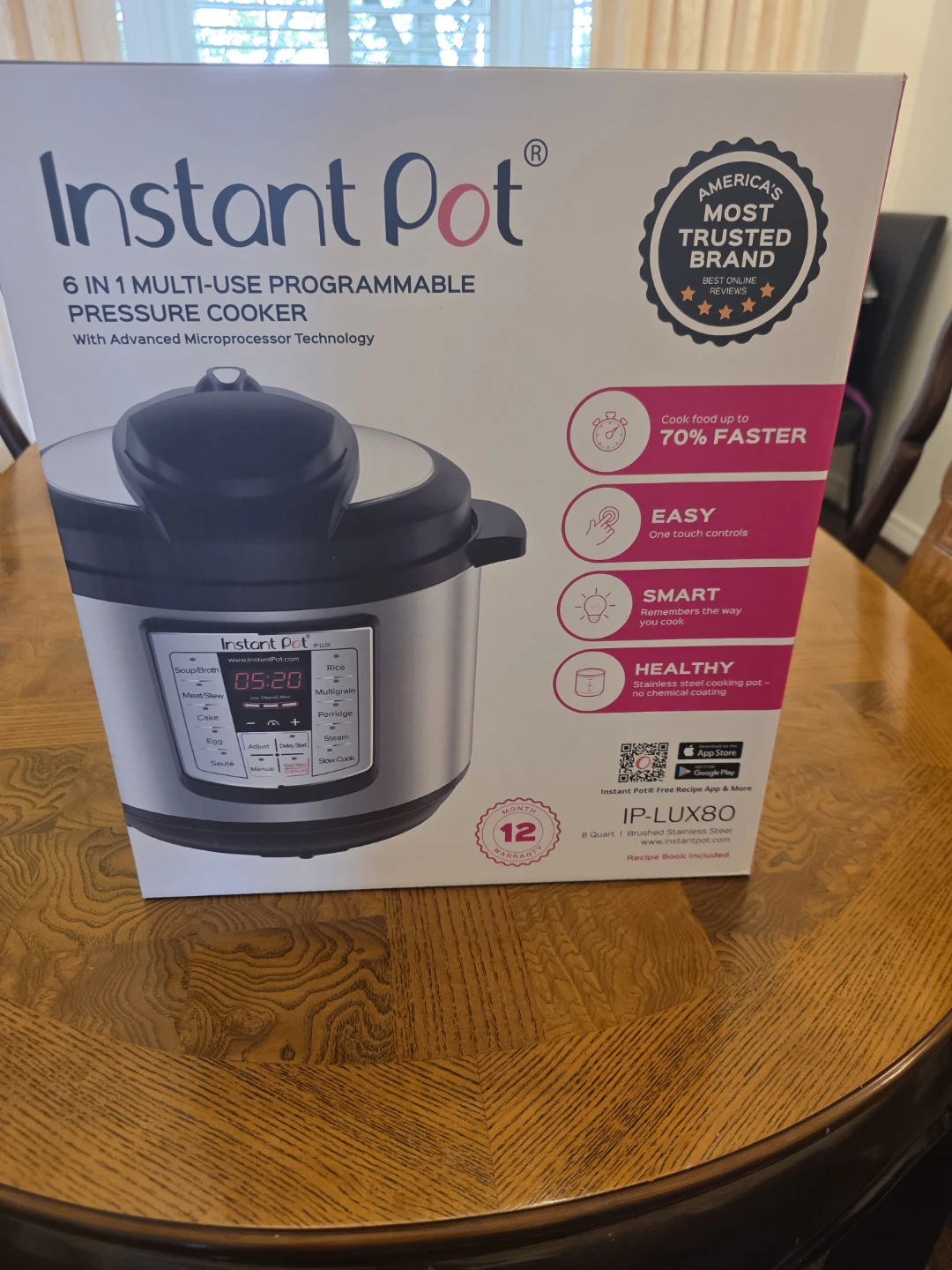 Instant Pot 6-in-1 Multi-Use Program Pressure Cooker IP-LUX80