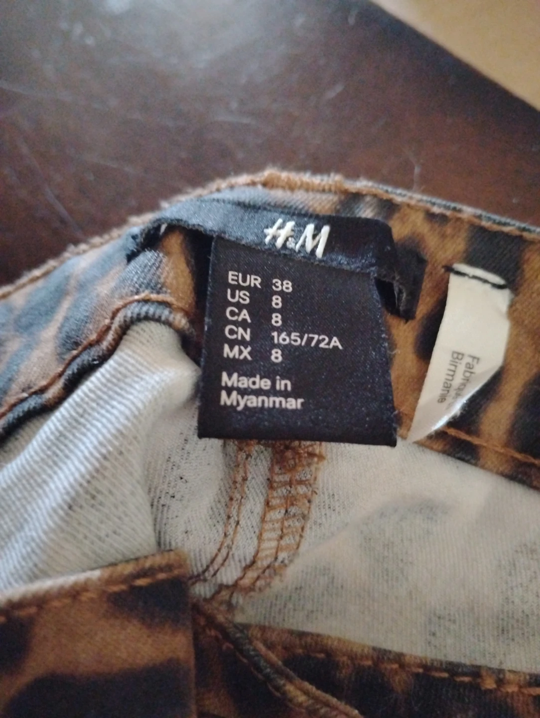 H&M Leopard Print Pants Size 8 - photo 2