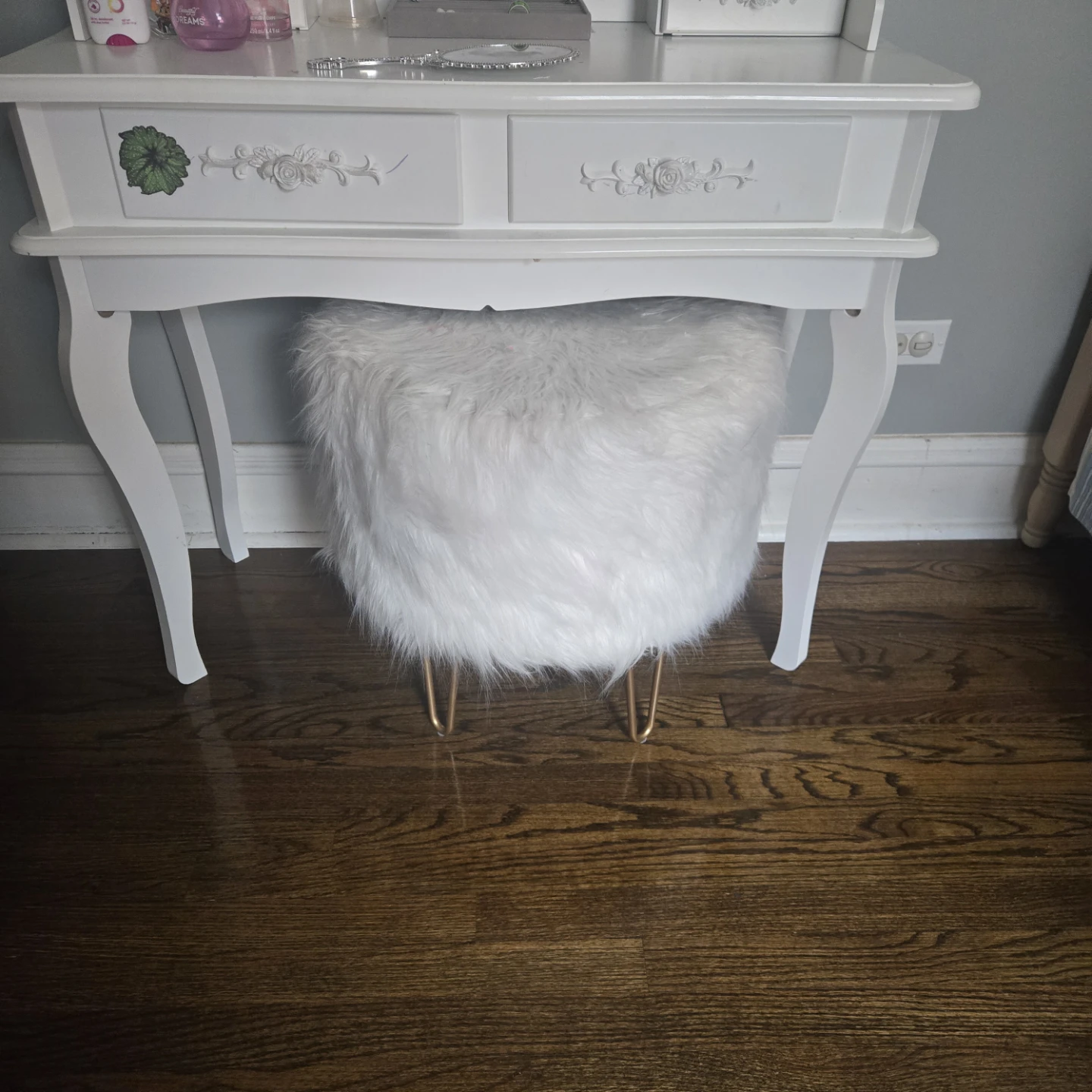 White Faux Fur Round Ottoman