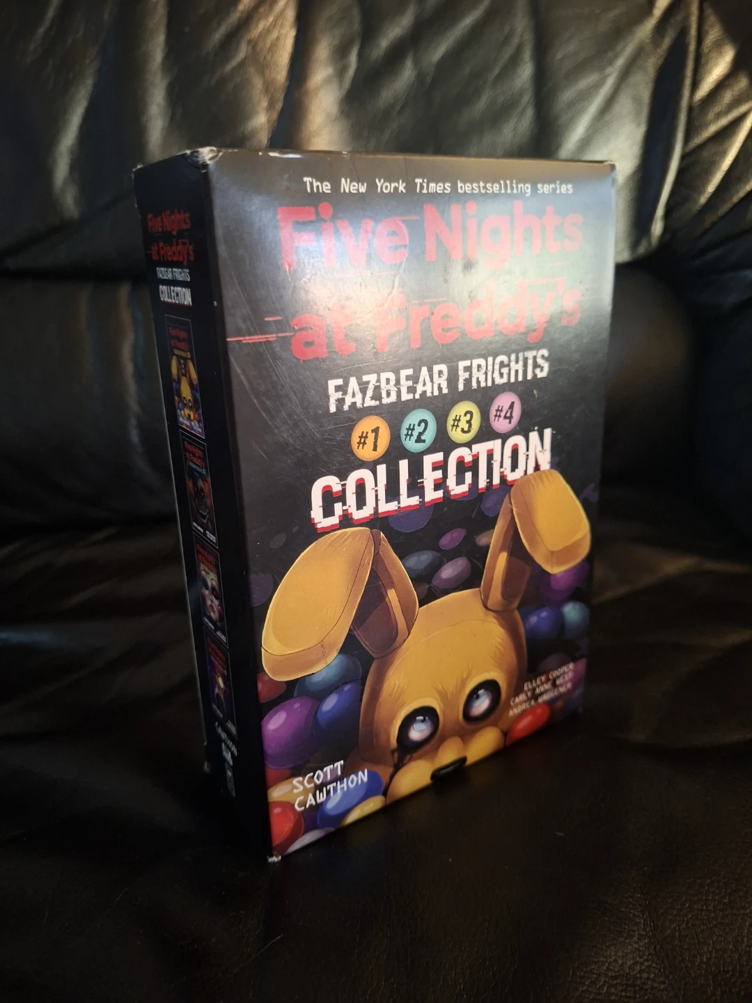 Five Nights at Freddy's Fazbear Frights Collection - photo 3