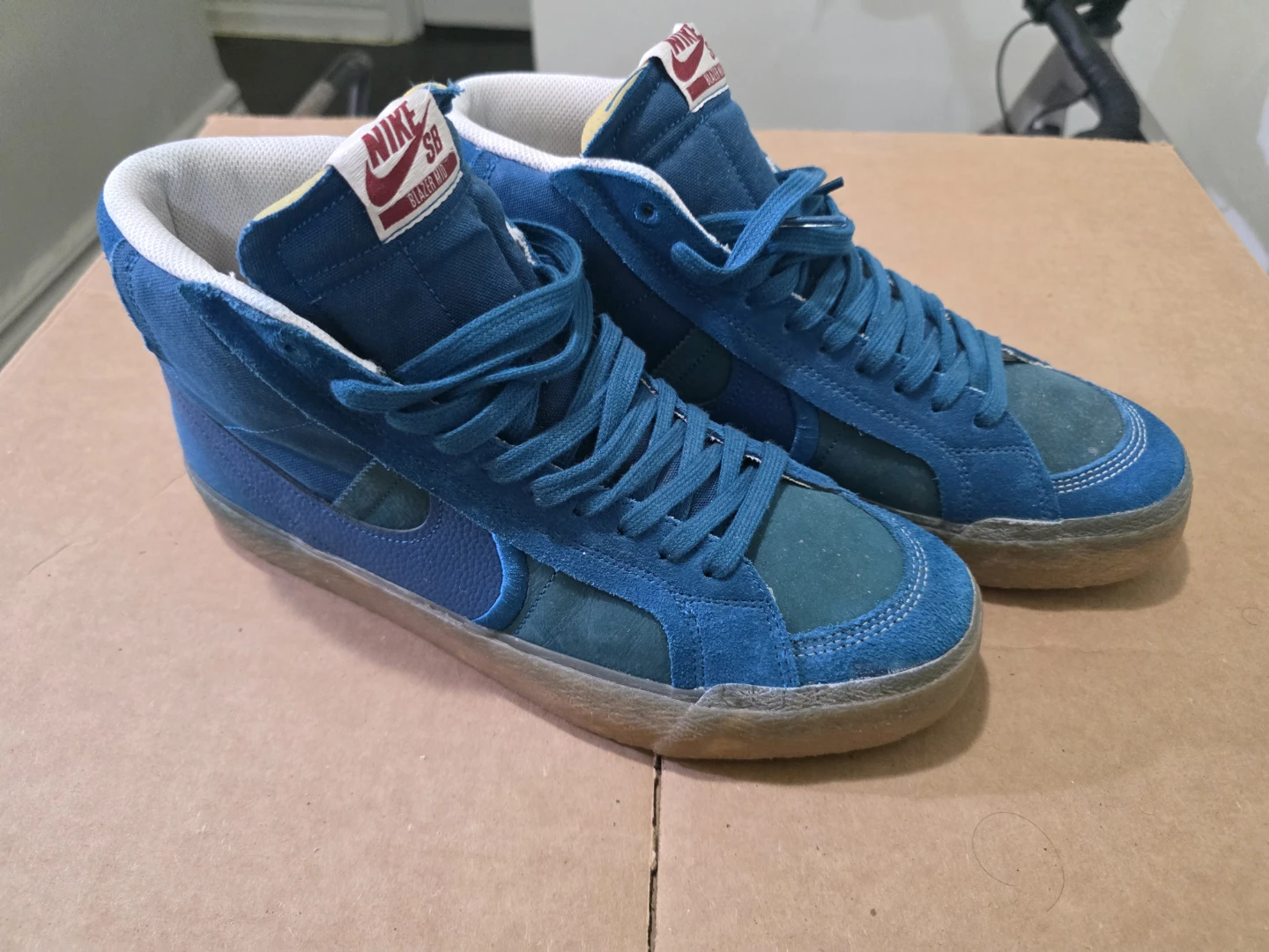 Nike SB Blazer Mid Teal Suede Shoes Size 11