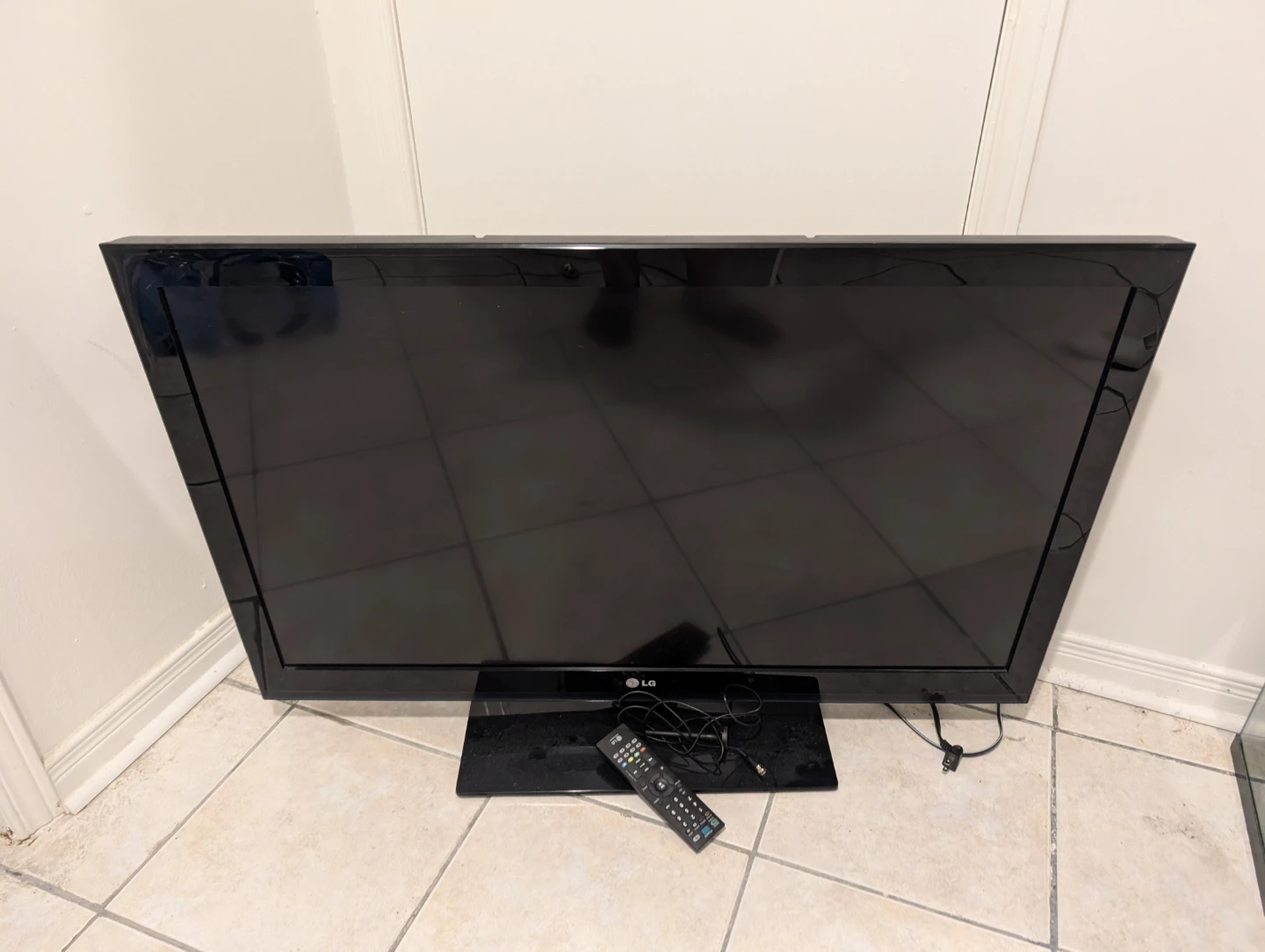 LG 42" TV