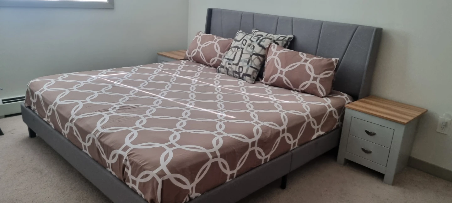 King Size Bed Set – Almost Brand New - photo 4