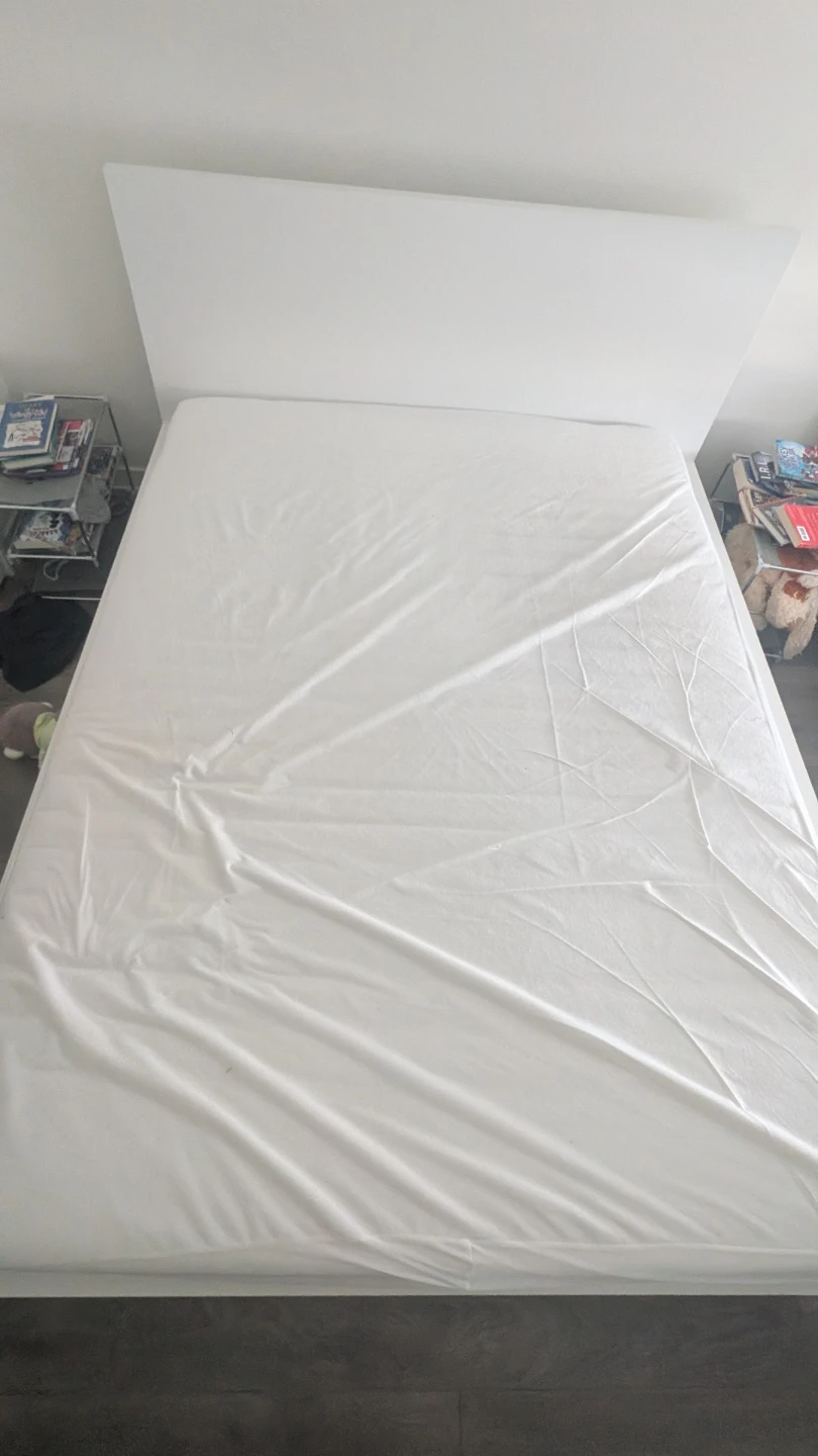 White Platform Bed Frame And Mattress