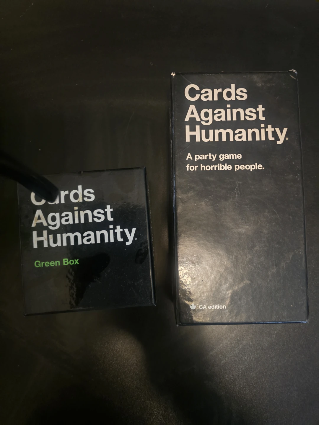 Cards against humanity, Normal and Green box versions