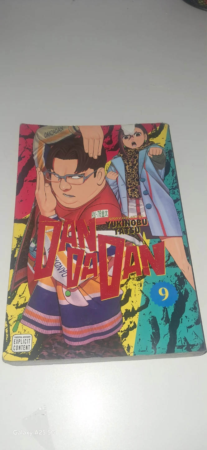 Dandadan Manga Volume 9