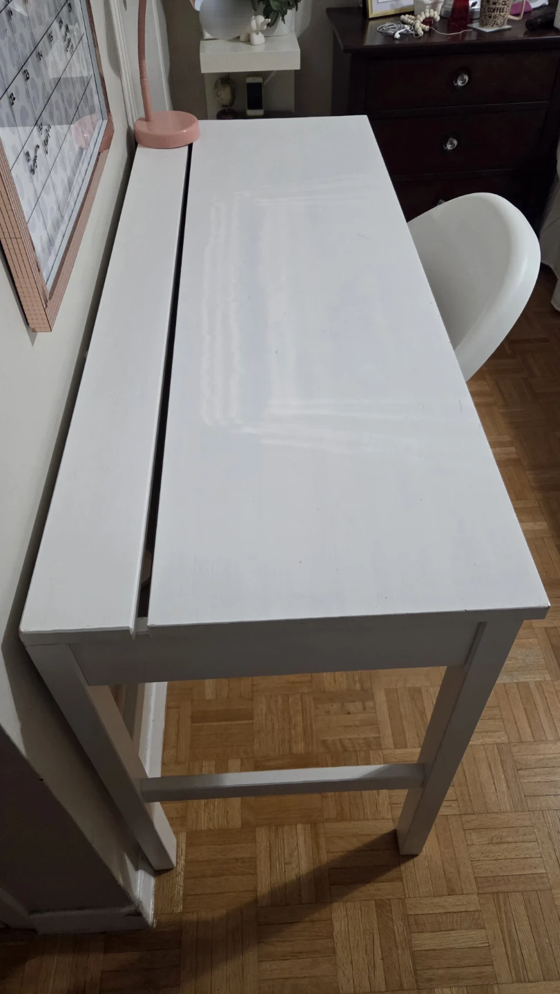 White Ikea Desk - photo 2