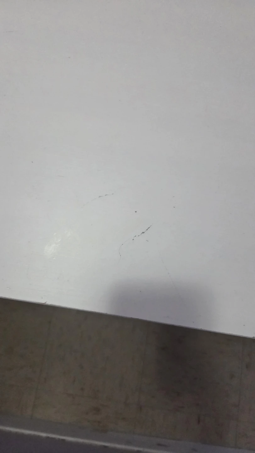White Ikea Desk - photo 4