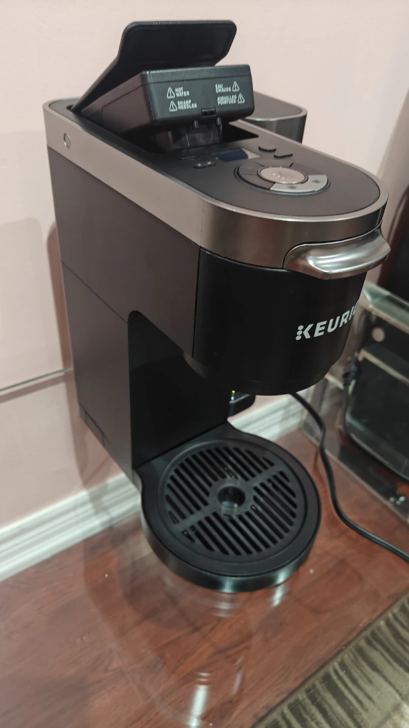 Keurig Coffee Maker ( Moving out sale) - photo 5