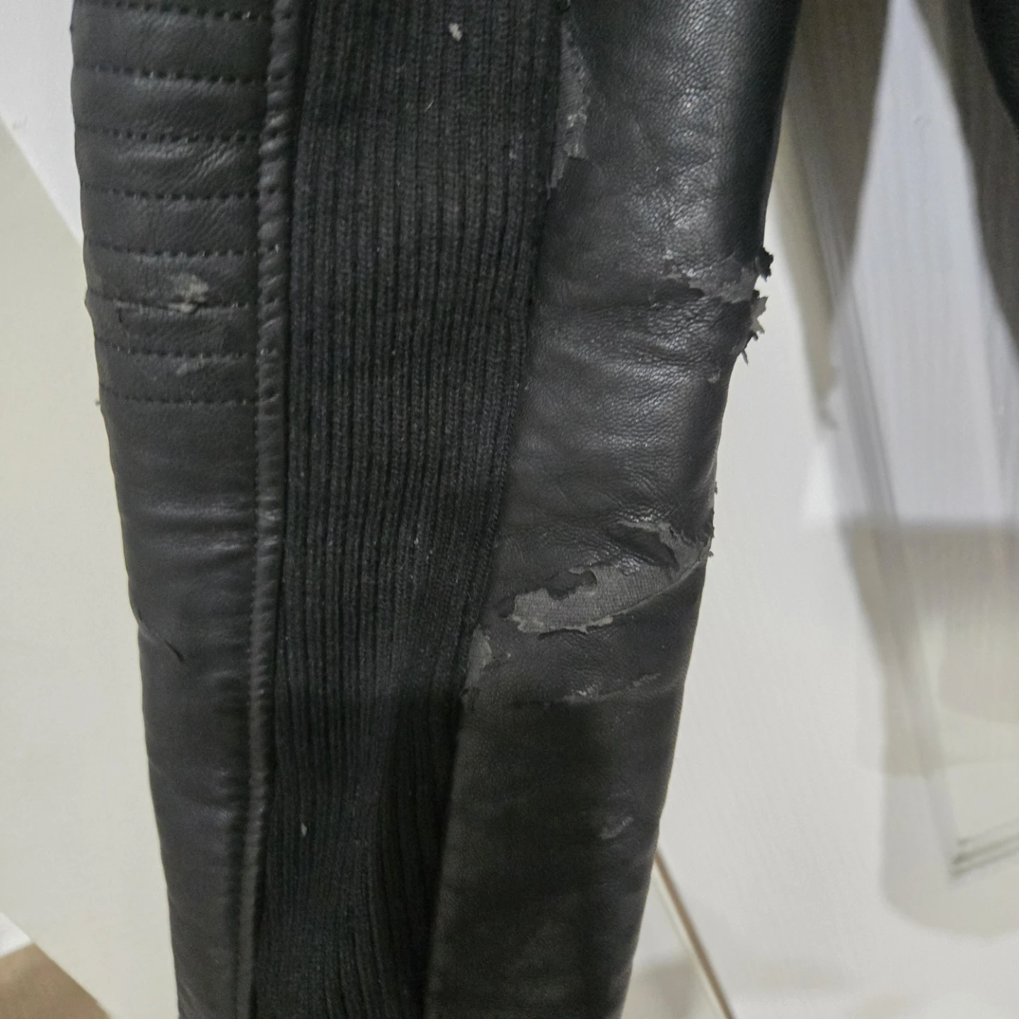 FREE Faux Leather Jacket SIZE LARGE WOMEN'S - photo 3