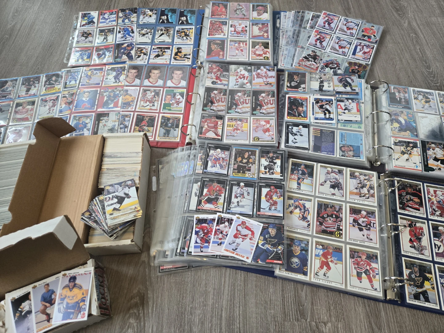 Huge 3000 Plus Hockey Card Lot. Rookies/Stars - photo 2