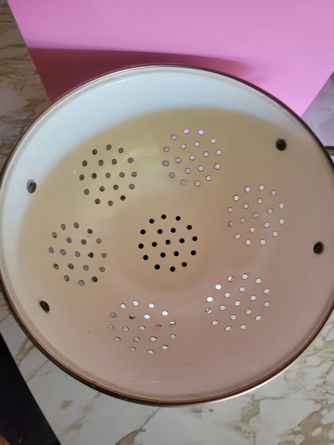 Vintage Enamel Colander with Floral Design - photo 2