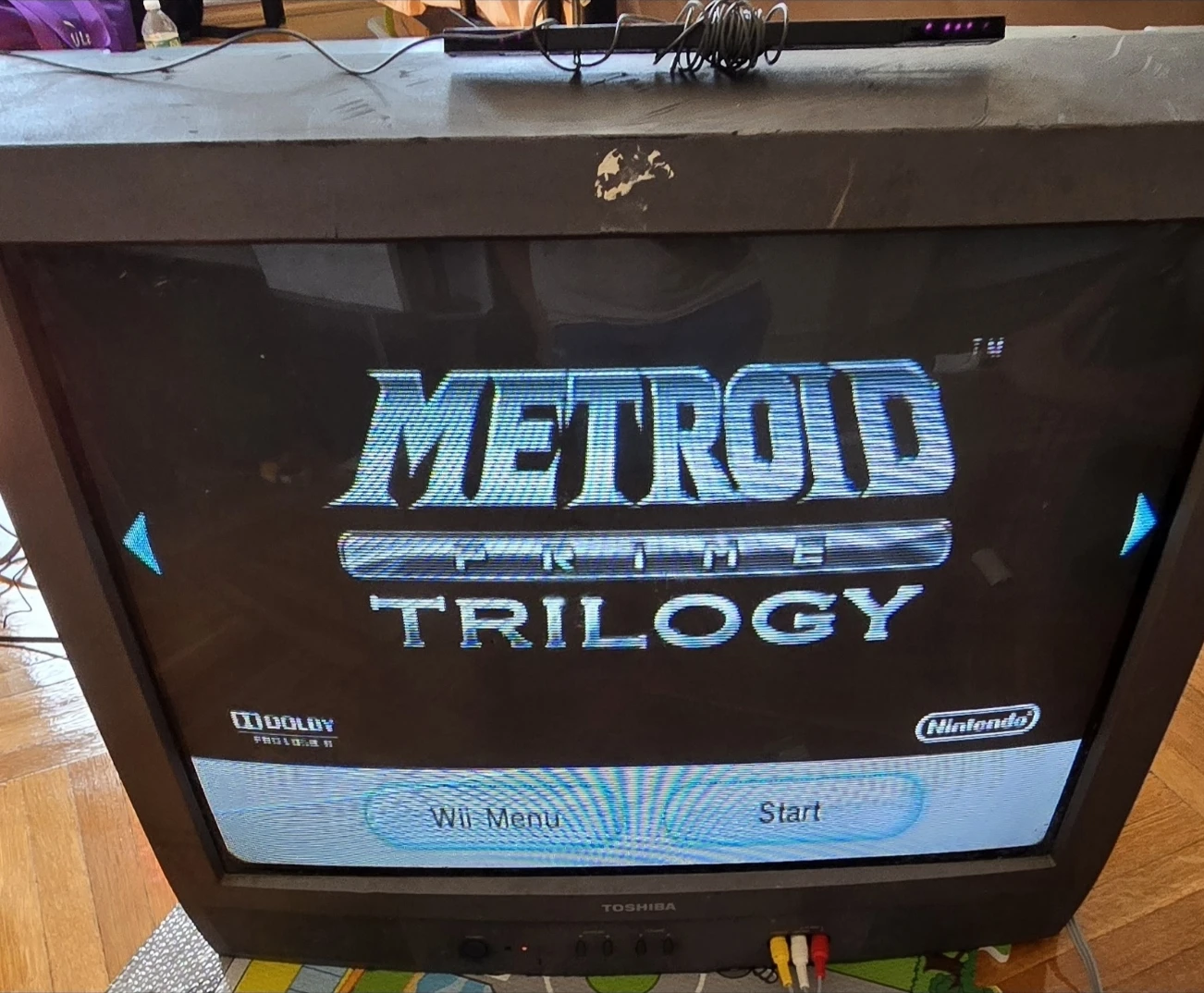 27" Toshiba crt color tv