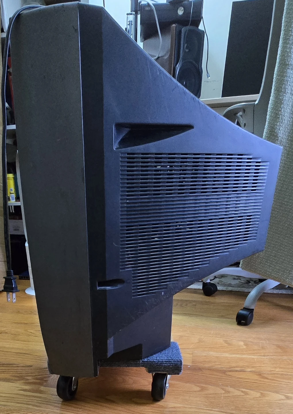 27" Toshiba crt color tv - photo 3