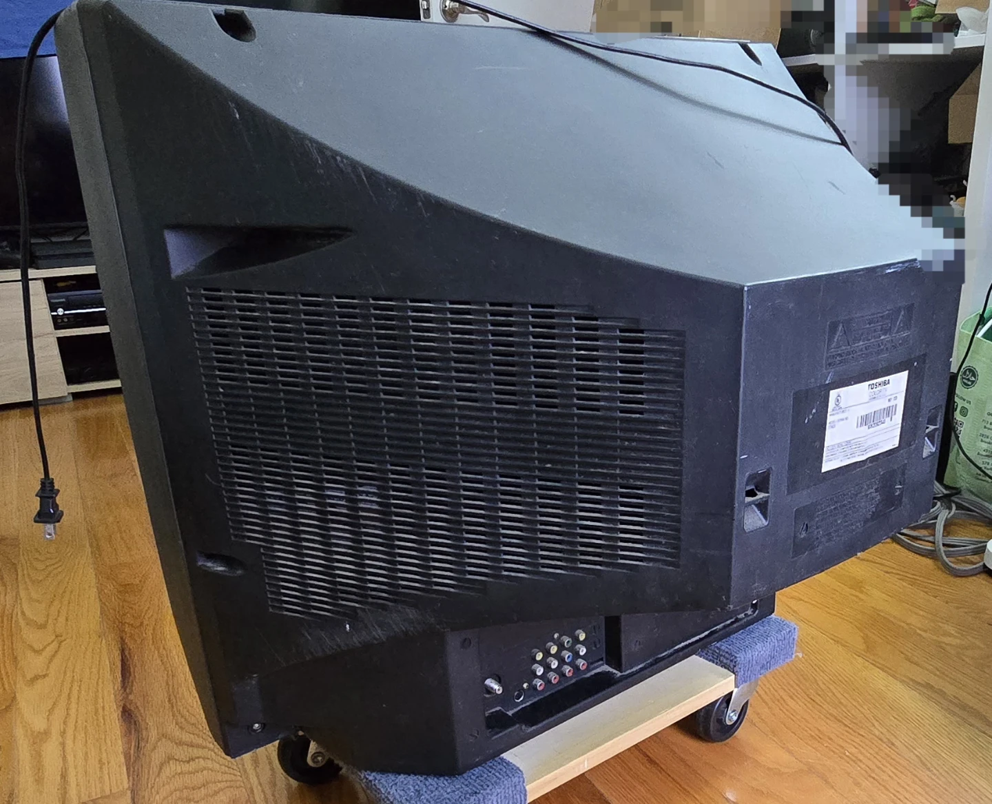 27" Toshiba crt color tv - photo 4