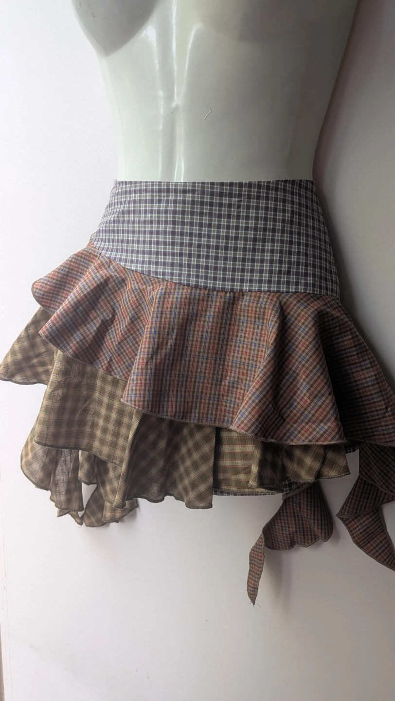 Tiered Plaid Ruffle Skort sz SMALL