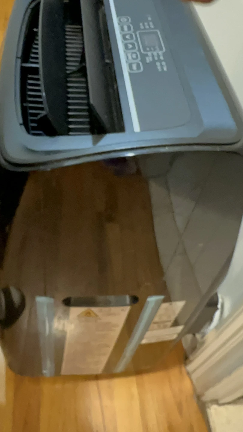 LG Portable Air Conditioner - photo 5