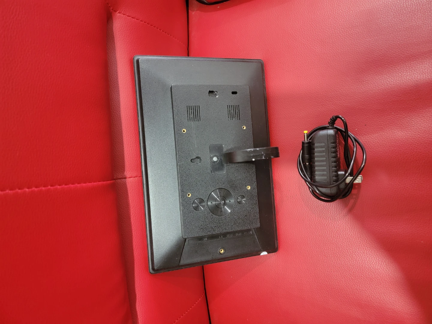 Digital Photo Frame with Power Adapter