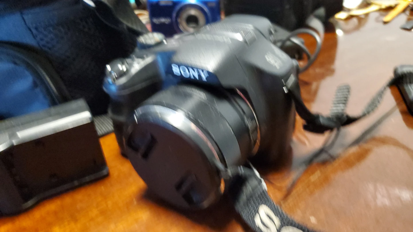 Sony Cyber-shot DSC-HX200V Digital Camera