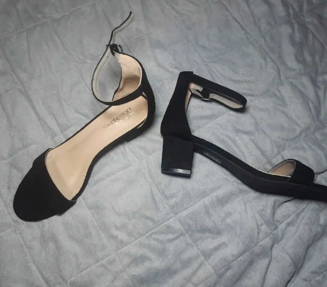 Bella Marie Black Suede Block Heels - photo 2