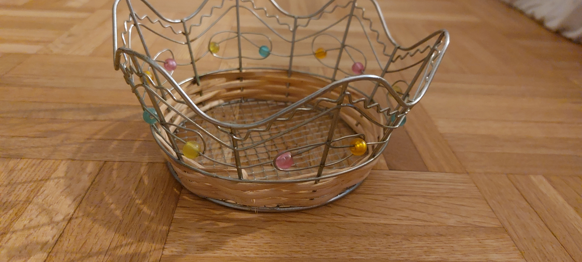 Wire and Wicker Basket with Beads - photo 4