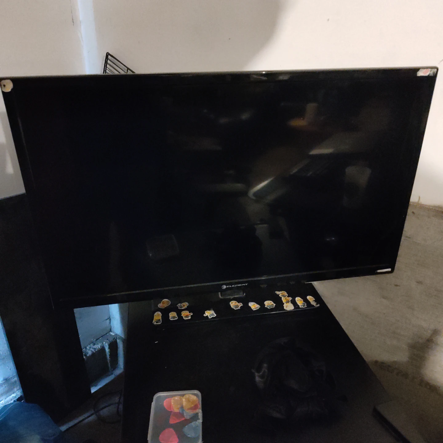 Element Flat Screen TV - photo 2