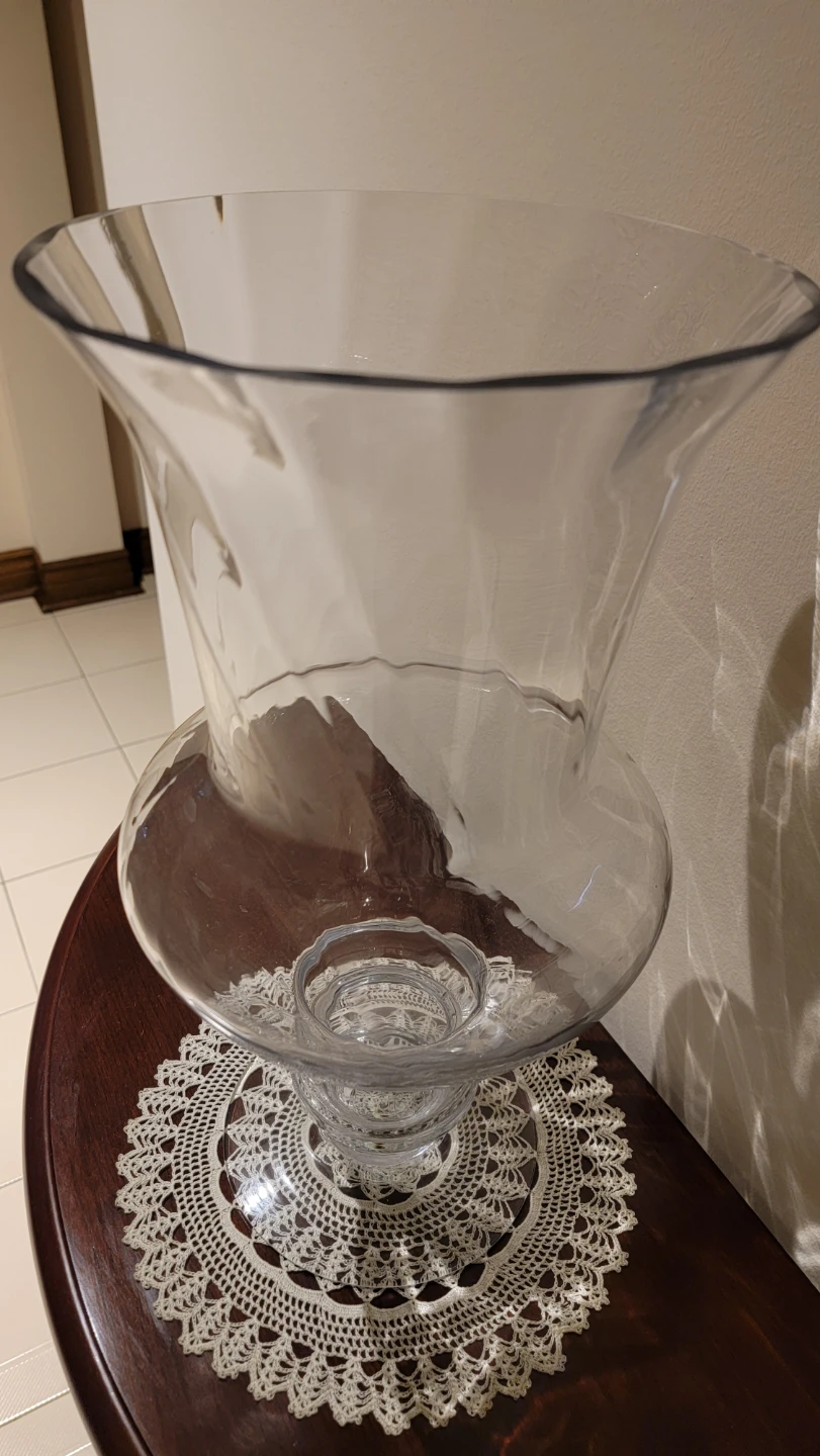Clear Glass Vase - photo 2