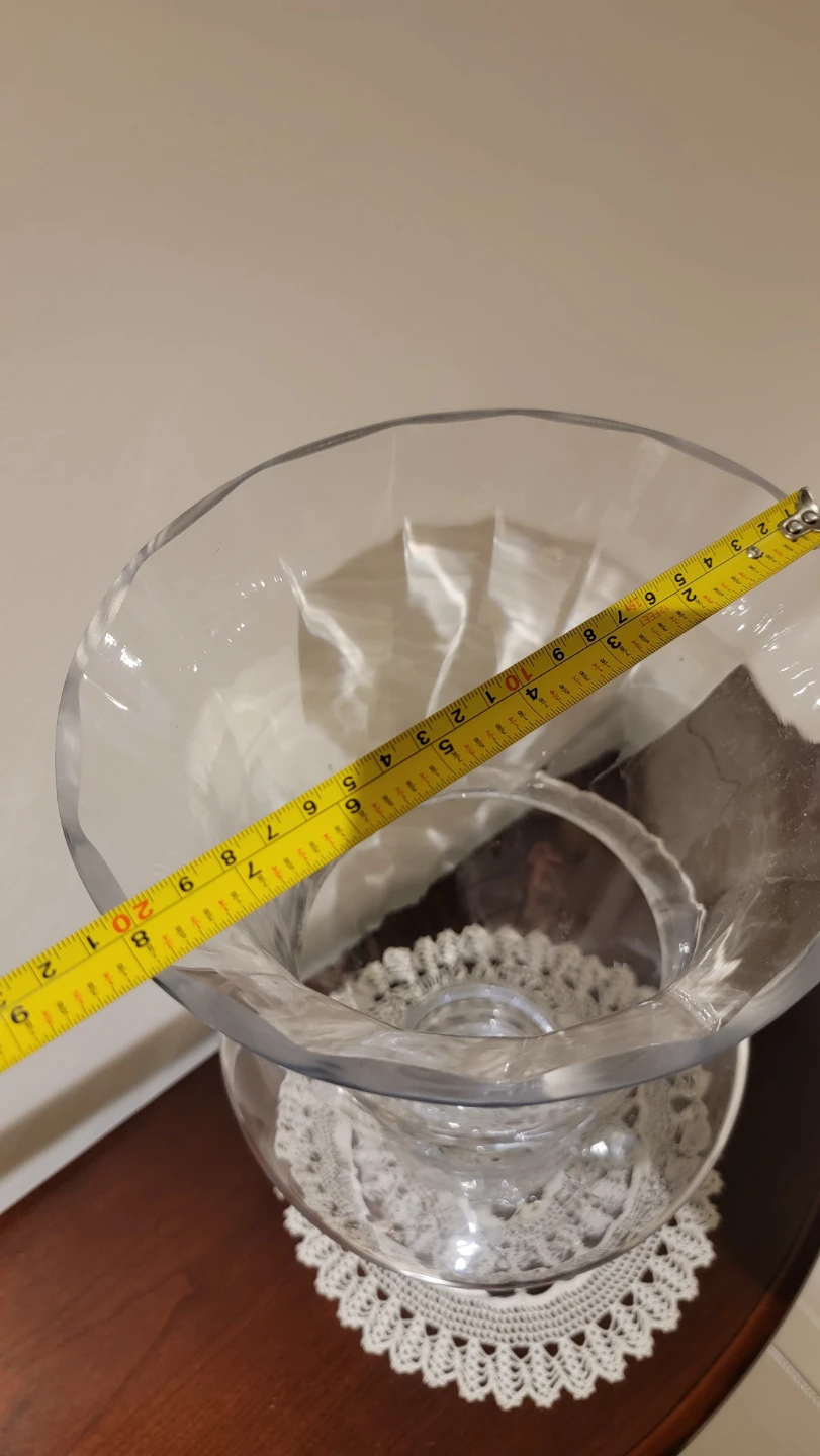 Clear Glass Vase - photo 4