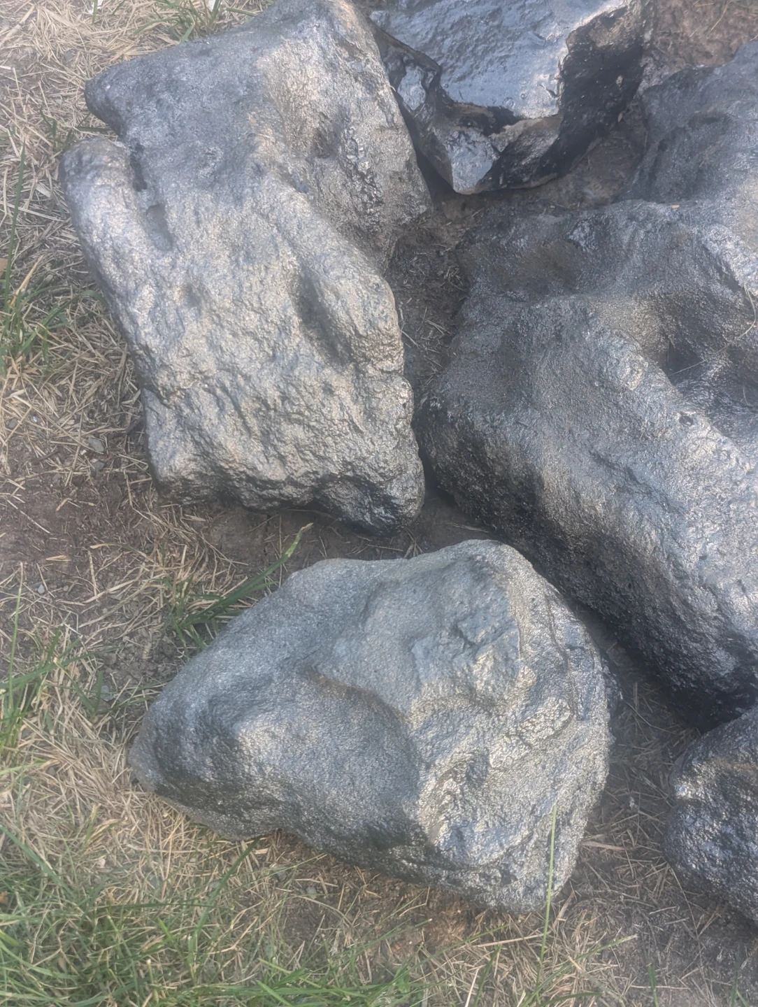Decorative garden "moon" rocks - photo 2