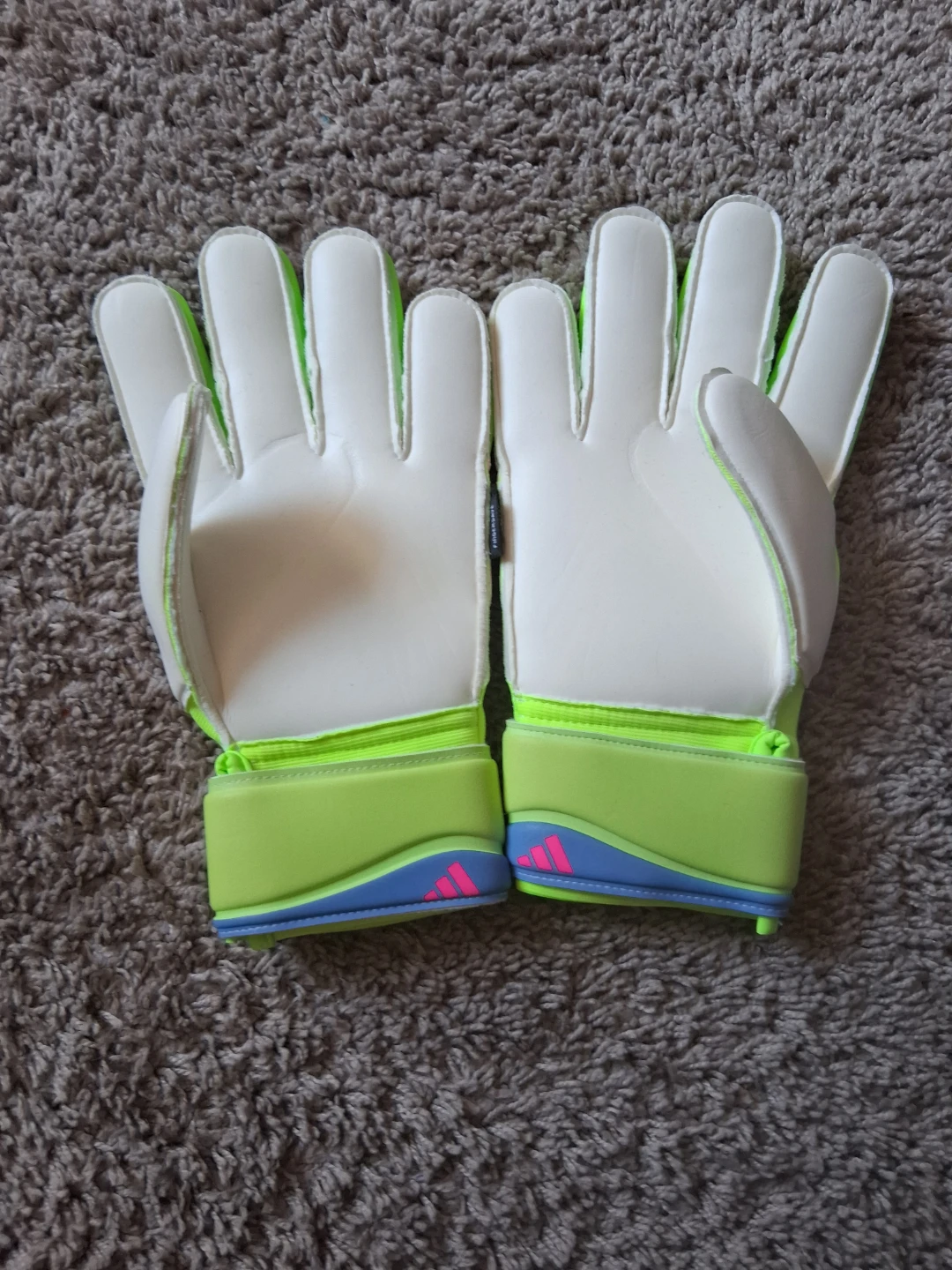 Adidas Predator Goalie Gloves - photo 2