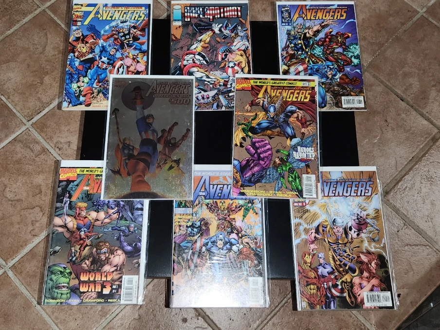 The Avengers Comic Books Lot (Marvel Comics)