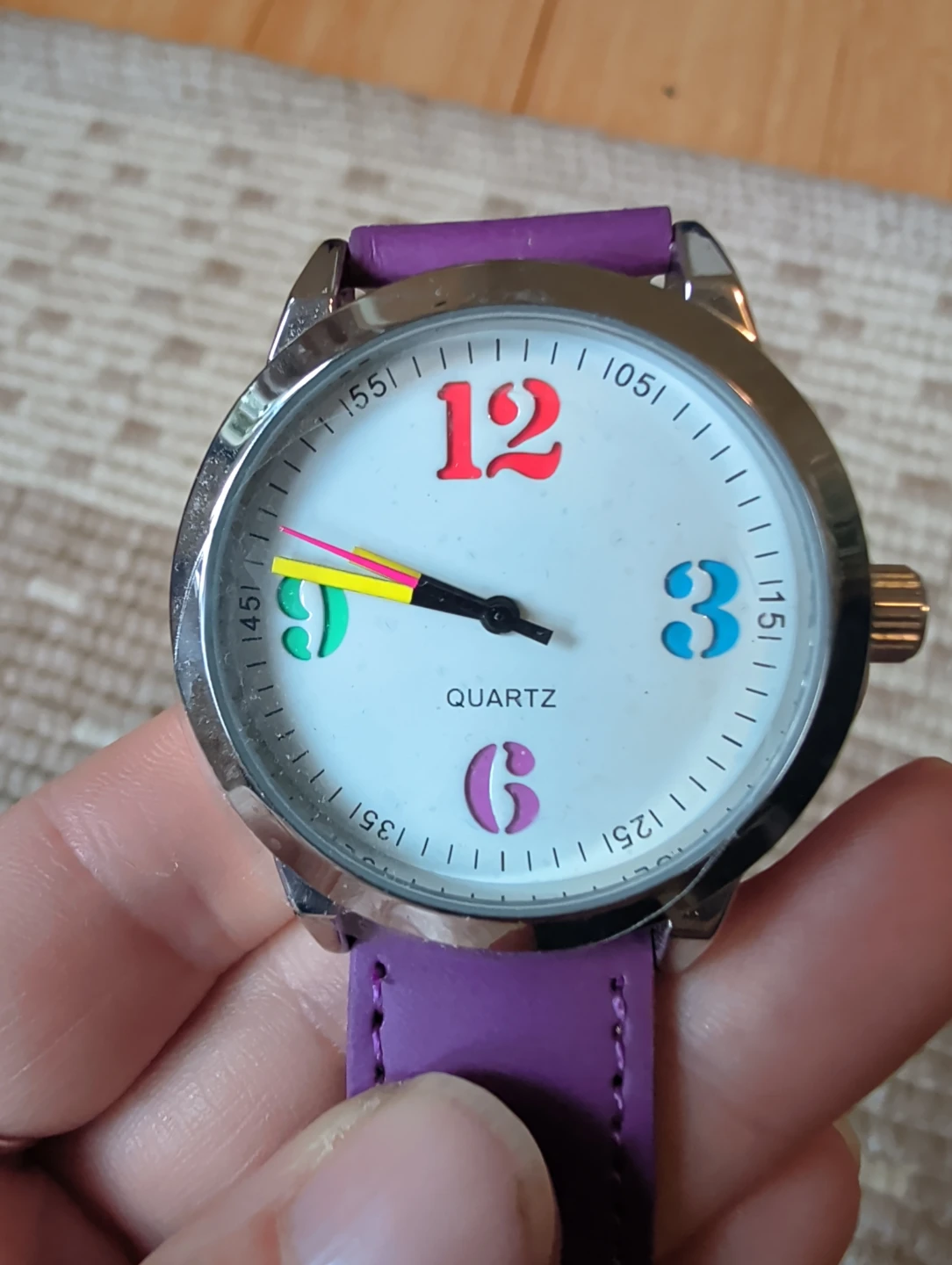 Quartz Wristwatch - Purple Band - photo 3