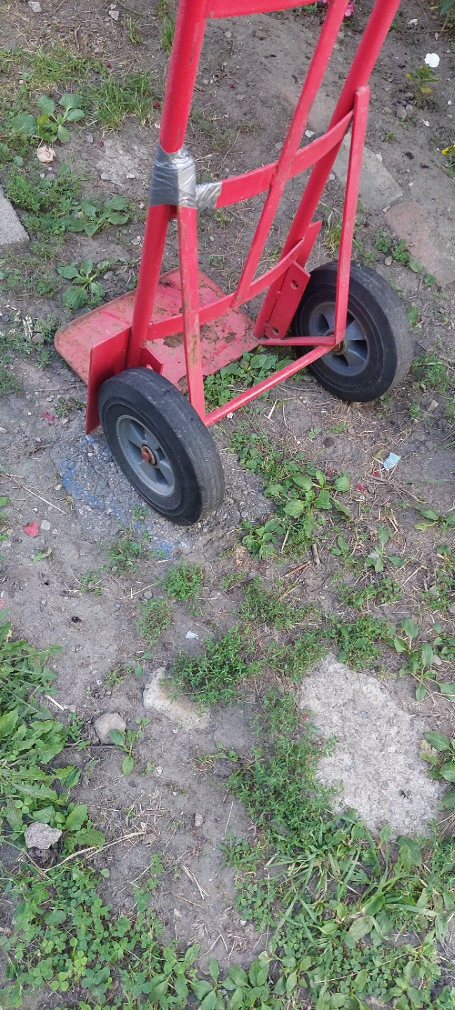 Red Hand Truck Dolly 800 lb - photo 2