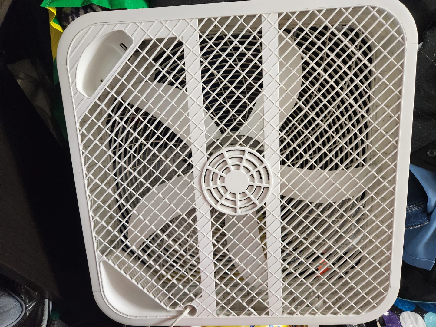 White 20 inches Box Fan - photo 2