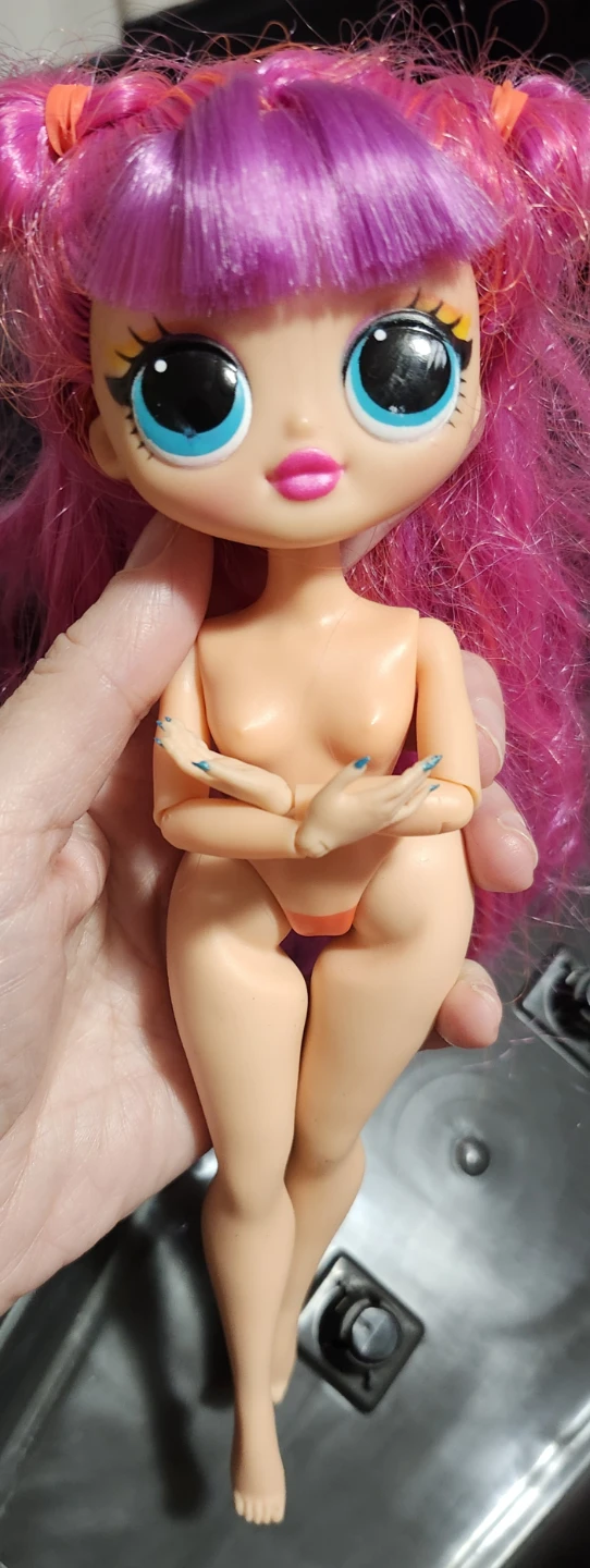 $5 lol omg roller chick  doll
