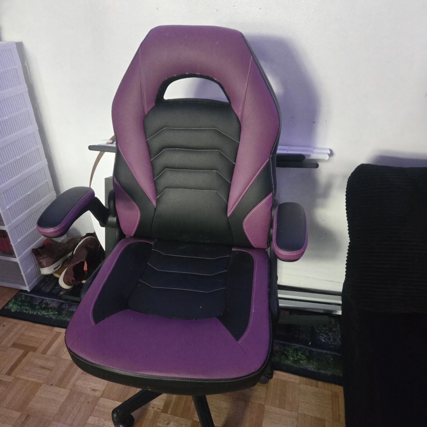 Purple comfy desk chair